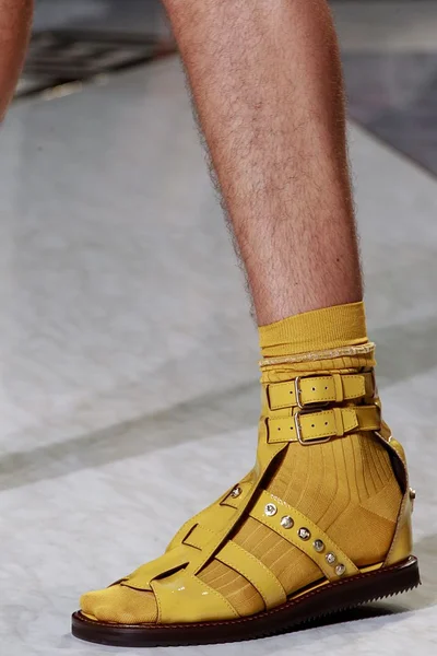 Look 24